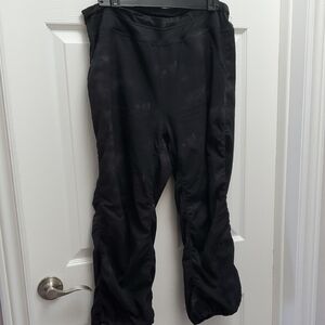Kyodan Black and Gray Capris